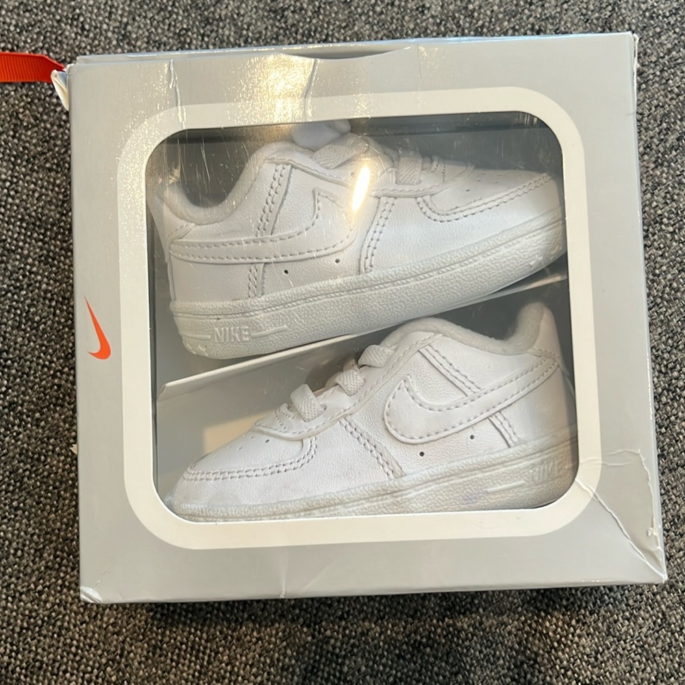 Nike Force 1 Crib Tennis Shoes Size 3